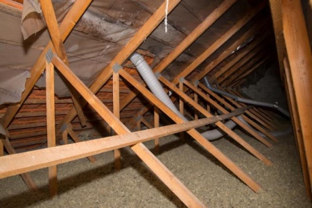 Guide pratique pour réussir l'isolation des combles à GUIGNY