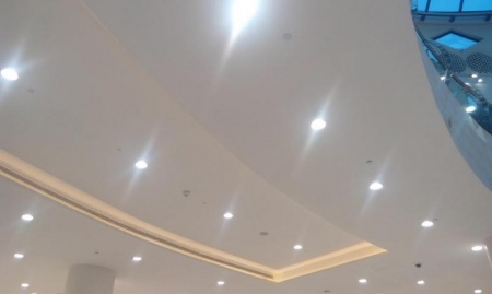 Les avantages du faux plafond pour votre maison &agrave; Guigny